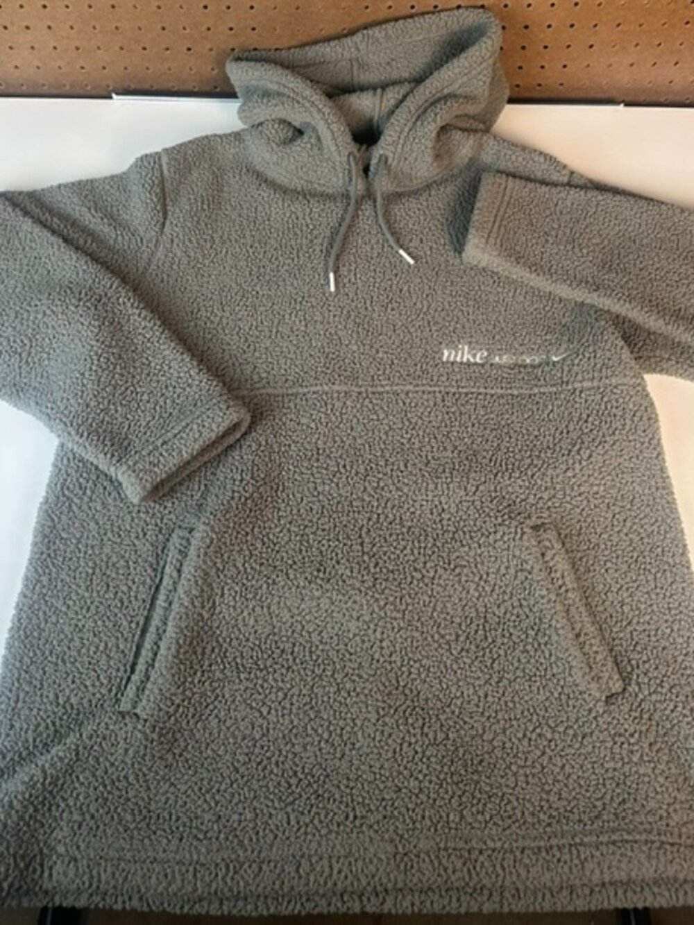 Nike Therma-FIT Women's Pullover Hoodie Gray Fleece Hooded Pockets Size Small